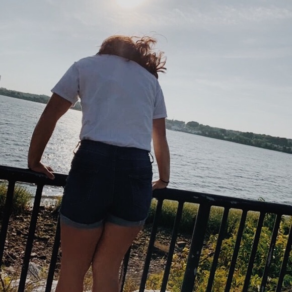 Meet your Posher, Cali - Picture 1 of 1